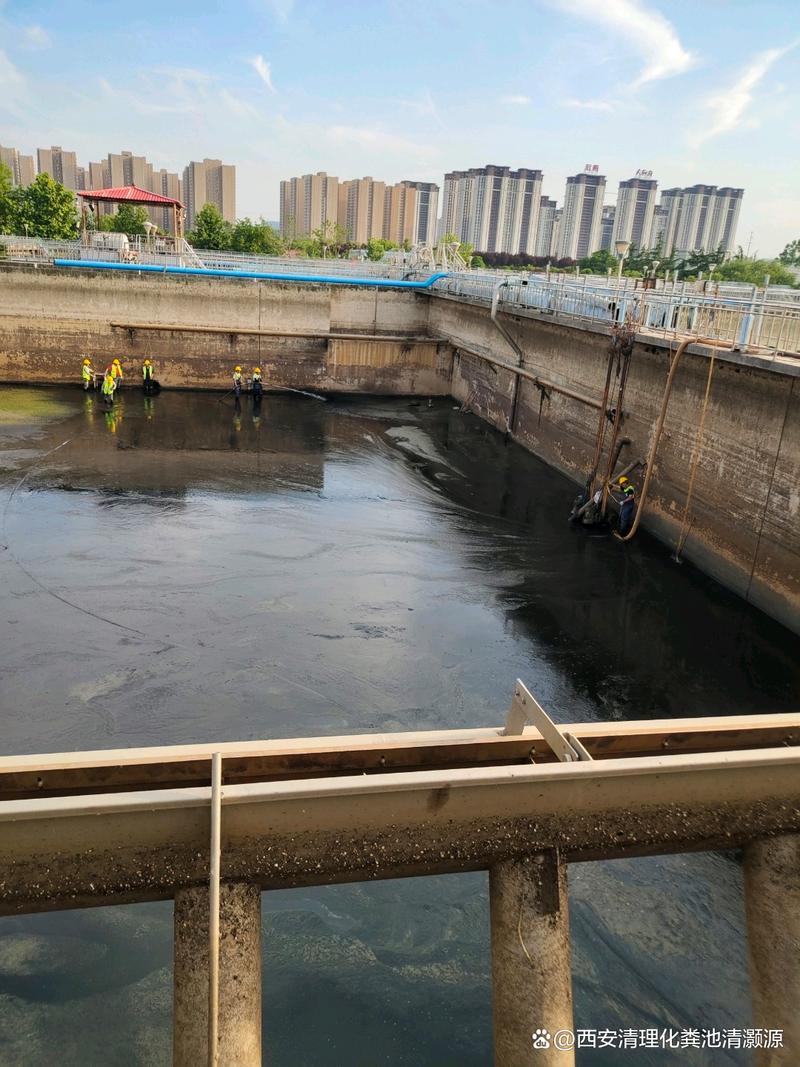 西安市临潼区化粪池堵塞清理清掏施工,管道疏通清淤处理.抽污水